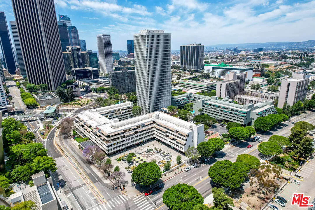 Los Angeles, CA 90012,121 S Hope St #431