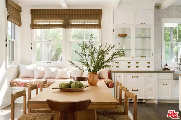 3949 Dixie Canyon Ave, Sherman Oaks, CA 91423