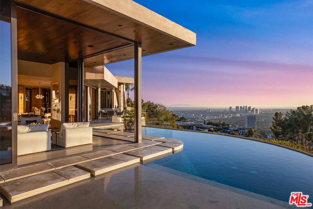 1525 Blue Jay Way, Los Angeles, CA 90069