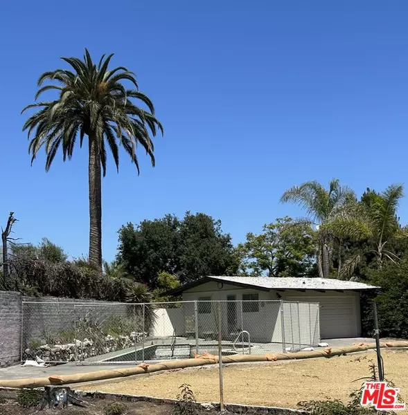 16909 Scenic Pl, Pacific Palisades, CA 90272