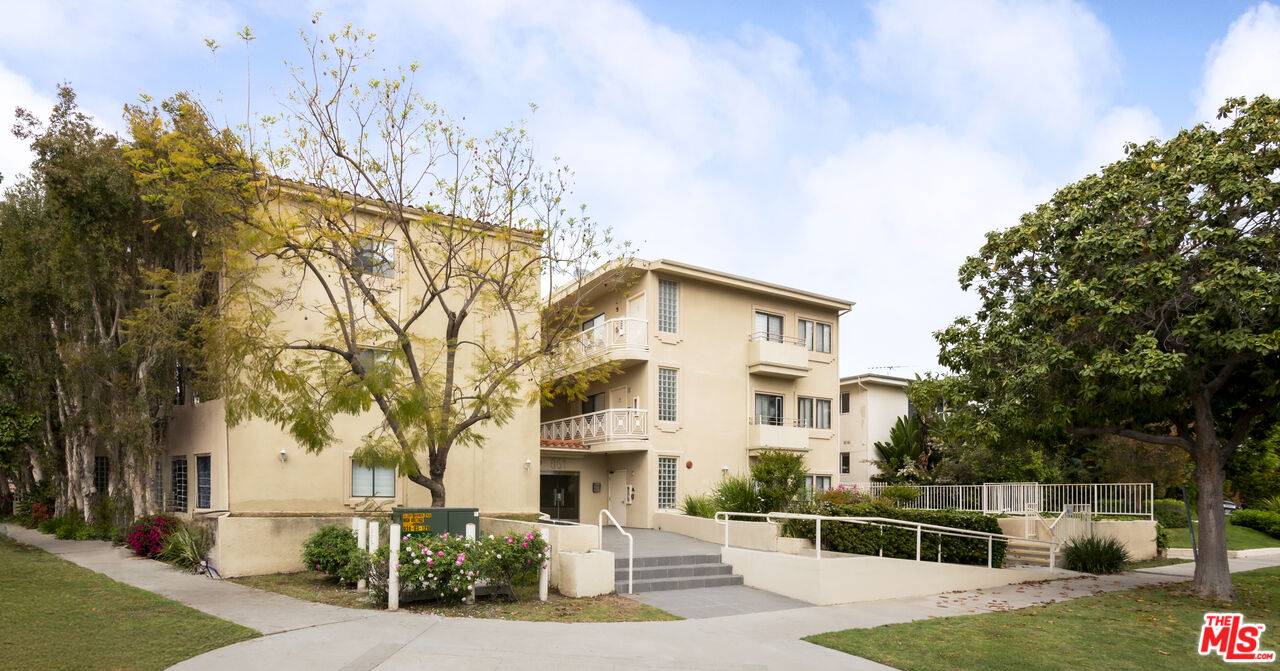 861 S Windsor Blvd #103, Los Angeles, CA 90005
