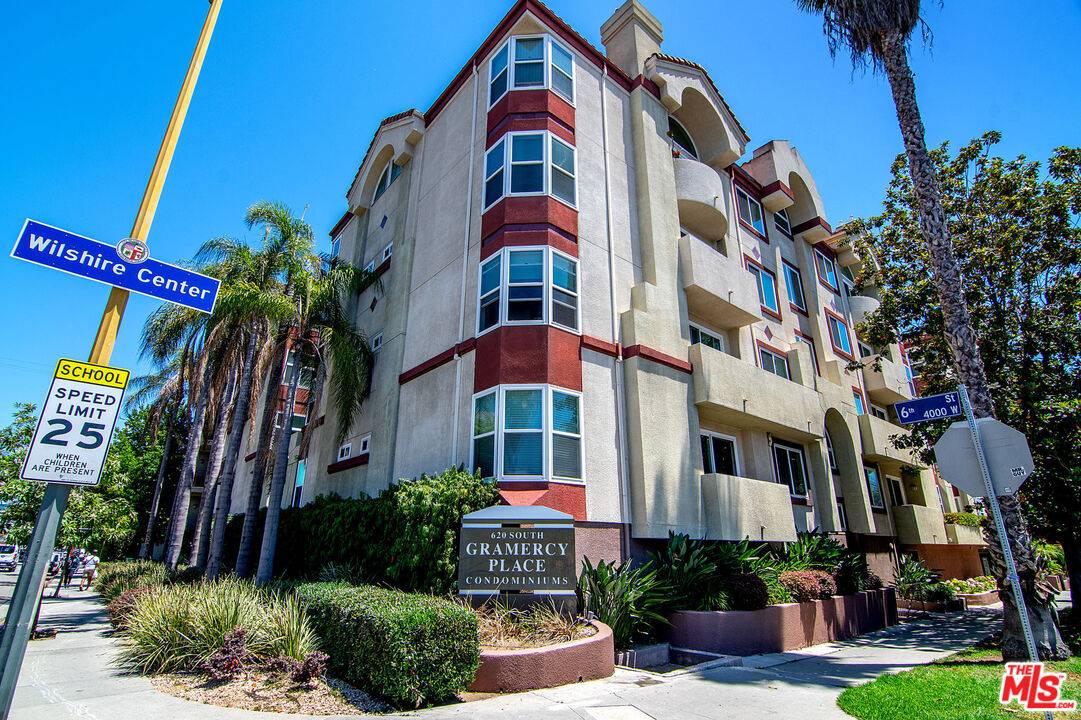 Los Angeles, CA 90005,620 S Gramercy Pl #439