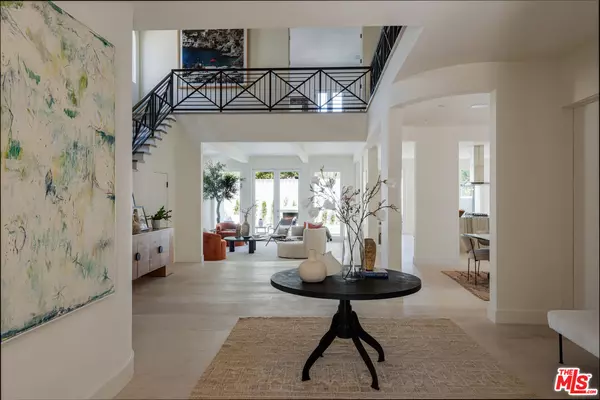 526 N Plymouth Blvd, Los Angeles, CA 90004