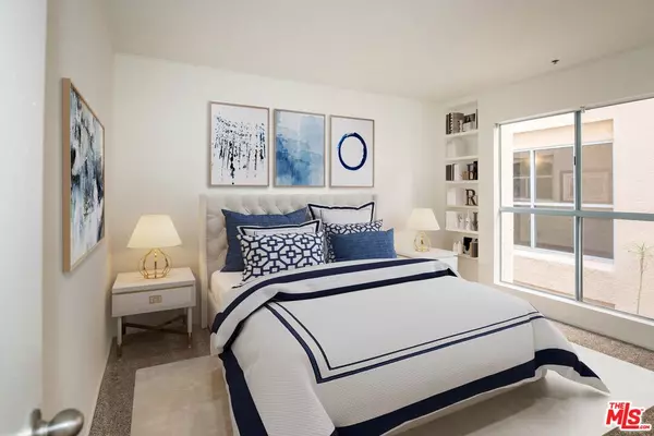 Los Angeles, CA 90049,410 S Barrington Ave #205