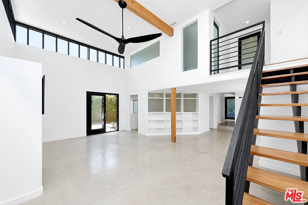 519 San Juan Ave, Venice, CA 90291