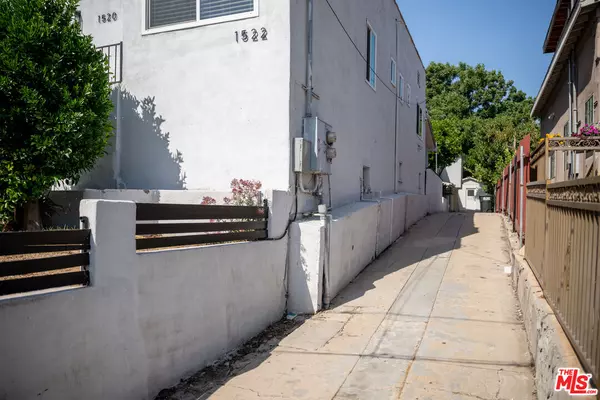 Los Angeles, CA 90063,1520 Helen Dr #1520