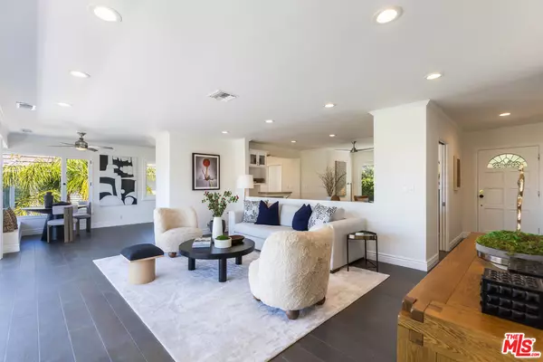 Studio City, CA 91604,3819 Sunswept Dr