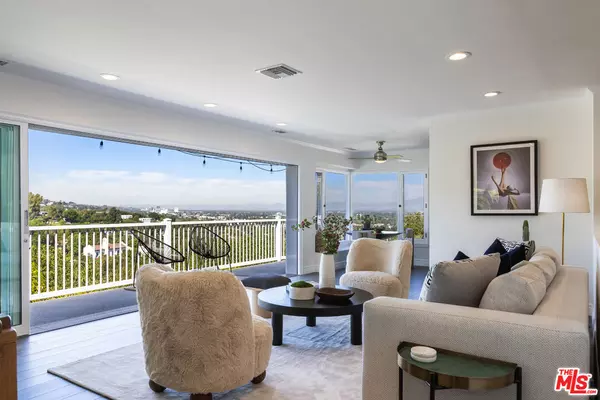 3819 Sunswept Dr, Studio City, CA 91604