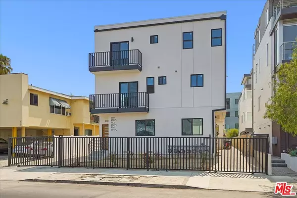 910 N Hudson Ave, Los Angeles, CA 90038