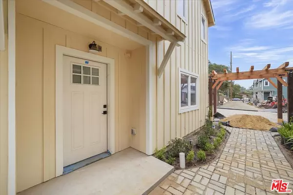 1317 Punta Gorda #5, Santa Barbara, CA 93103