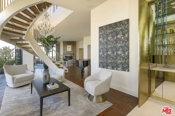 Los Angeles, CA 90024,10601 Wilshire Blvd #PH E