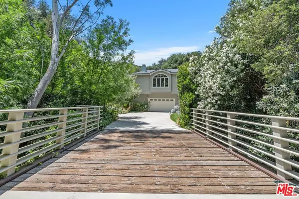 24753 Mulholland Hwy, Calabasas, CA 91302