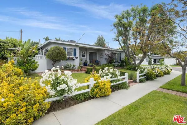 Lake Balboa, CA 91406,6432 Petit Ave