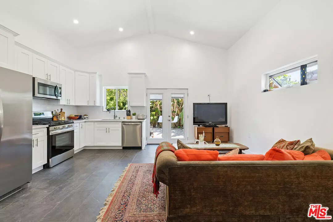 Culver City, CA 90230,11821 Juniette St