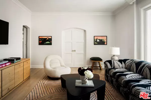 West Hollywood, CA 90046,1424 N Crescent Heights Blvd #54