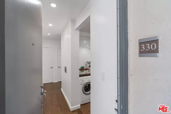 West Hollywood, CA 90048,141 S Clark Dr #330