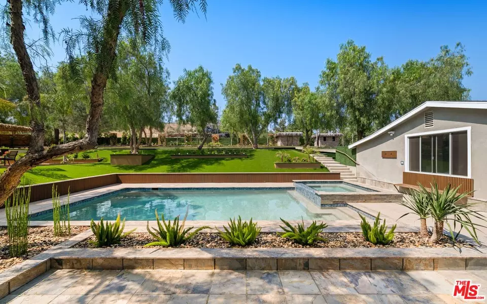 10555 Art St, Shadow Hills, CA 91040