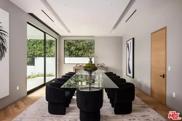 Beverly Hills, CA 90210,1729 Angelo Dr