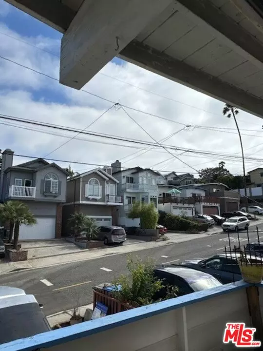 Redondo Beach, CA 90278,1621 Van Horne Ln