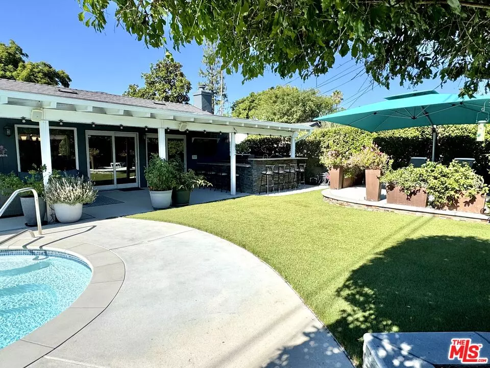 West Hills, CA 91307,22928 Vose St