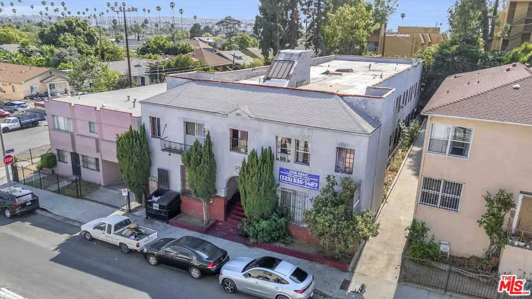 2651 S Manhattan Pl, Los Angeles, CA 90018