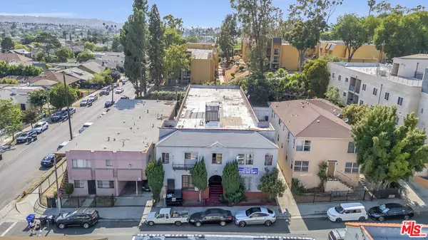 Los Angeles, CA 90018,2651 S Manhattan Pl