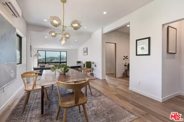 Los Angeles, CA 90065,3404 Glenalbyn Dr