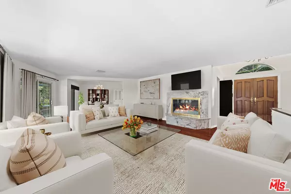 Encino, CA 91436,15569 Meadowgate Rd