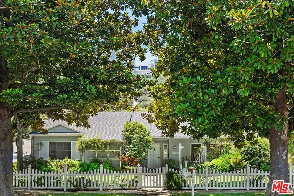 Los Angeles, CA 90049,11782 Bellagio Rd