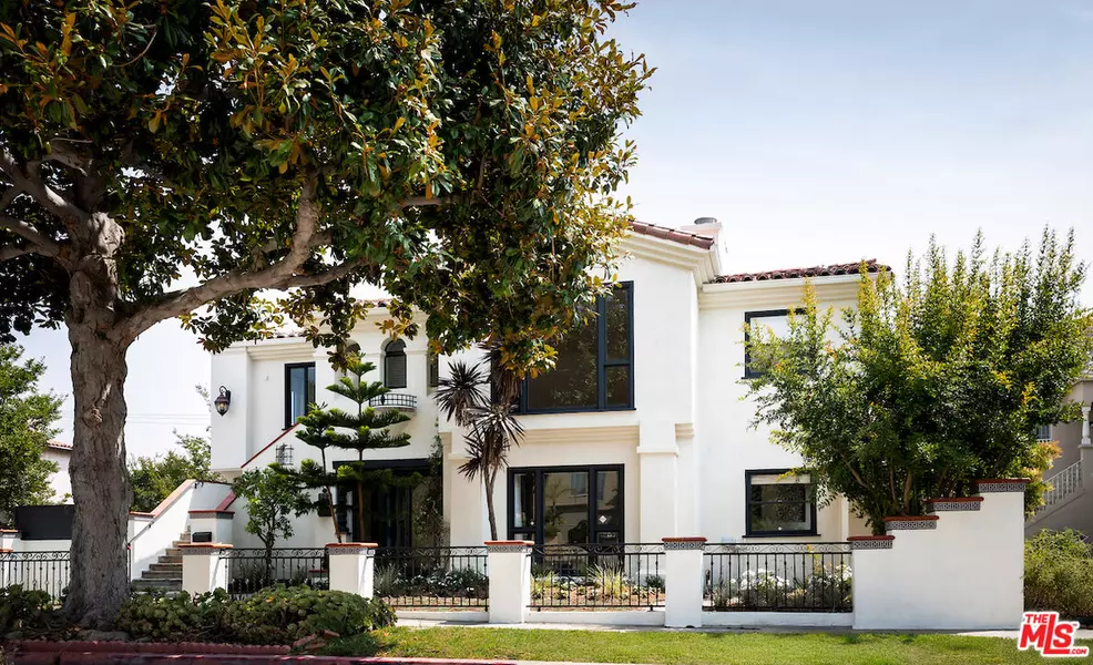 502 Smithwood Dr, Beverly Hills, CA 90212