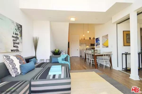 Los Angeles, CA 90049,1168 S Barrington Ave #417