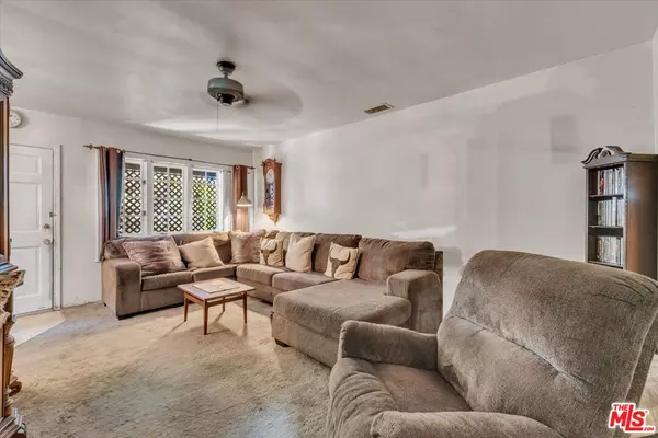 Canoga Park, CA 91303,7506 Independence Ave