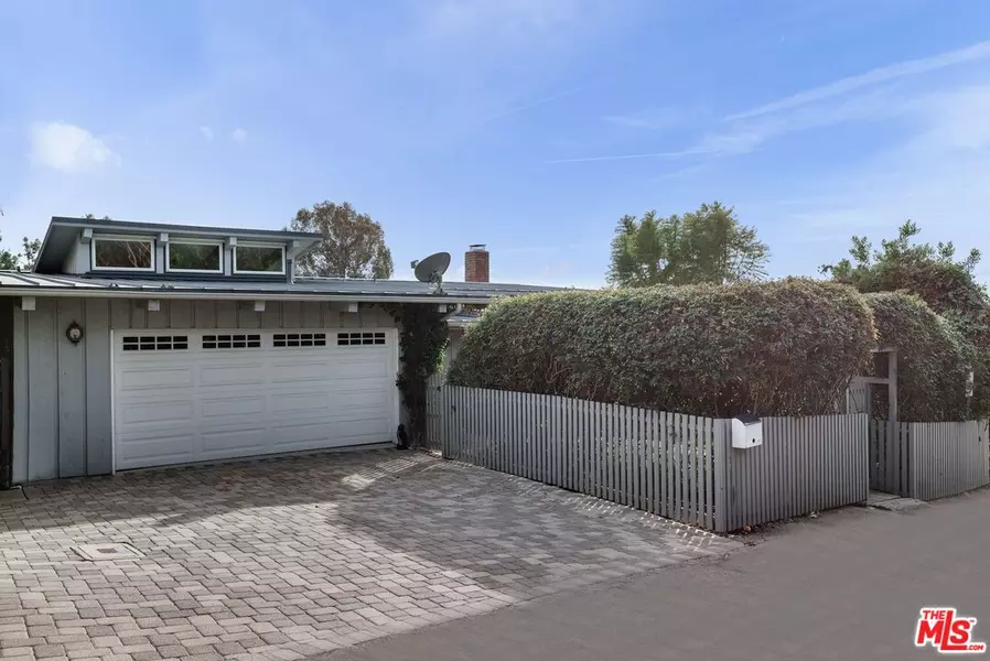 3629 Serra Rd, Malibu, CA 90265