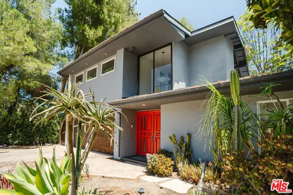 Encino, CA 91436,17008 Escalon Dr