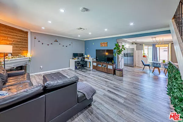 Anaheim, CA 92807,3999 E Santa Ana Canyon Rd #106