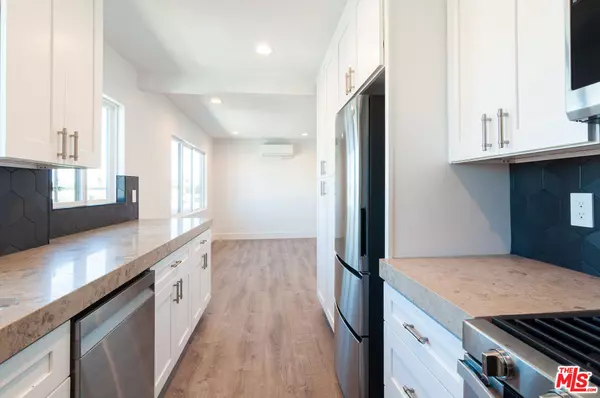 Fullerton, CA 92833,1310 W Valencia Dr #1306.5