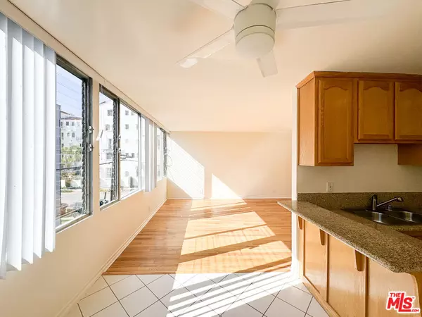 222 Washington Ave #19, Santa Monica, CA 90403