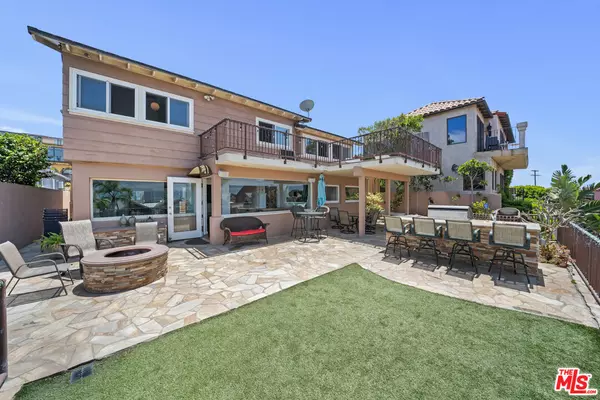 Playa Del Rey, CA 90293,229 Rees St