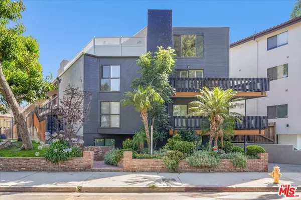 12938 Valleyheart Dr #11, Studio City, CA 91604