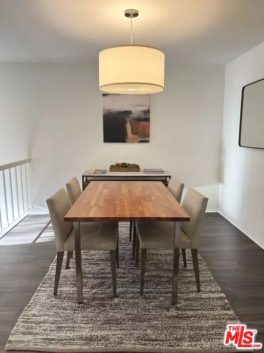 Pacific Palisades, CA 90272,17156 Palisades Cir