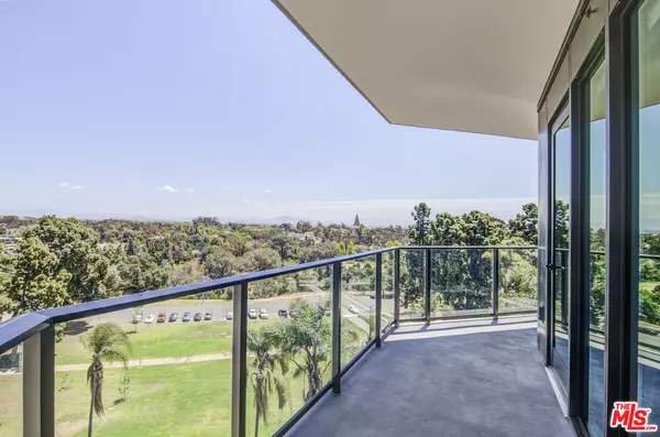 San Diego, CA 92103,525 Olive Street #1711
