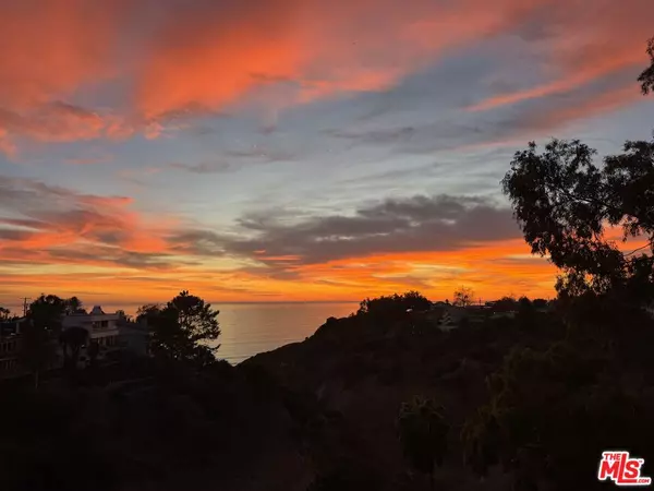 500 Muskingum Pl, Pacific Palisades, CA 90272