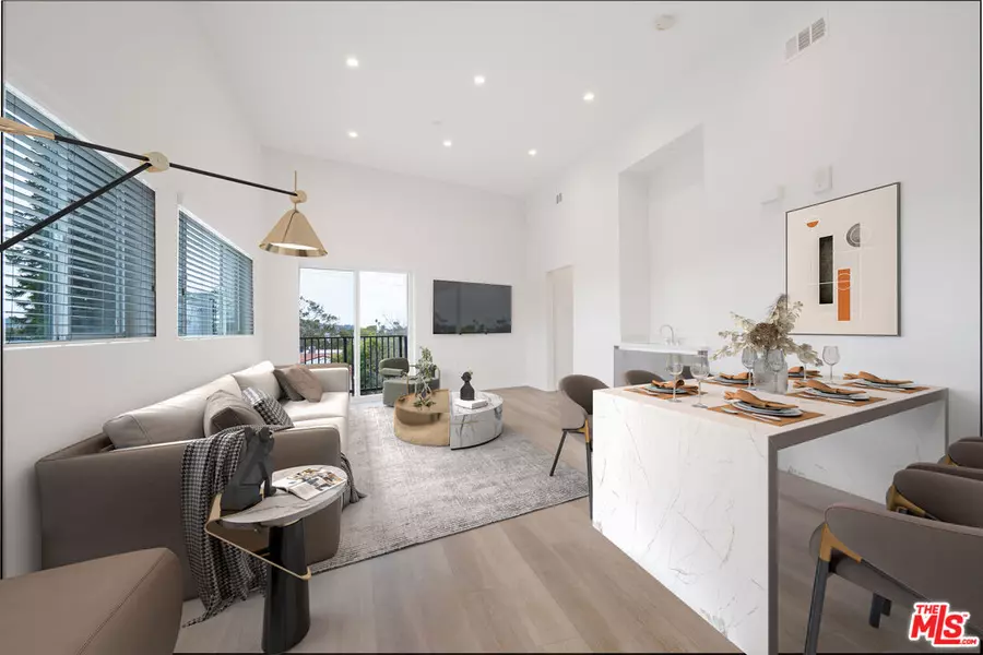 8532 Cashio St #301, Los Angeles, CA 90035