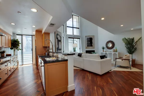 Los Angeles, CA 90049,12000 Goshen Ave #107