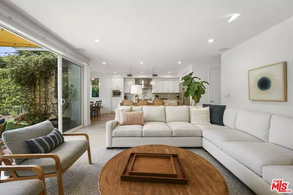 Los Angeles, CA 90064,10739 Esther Ave
