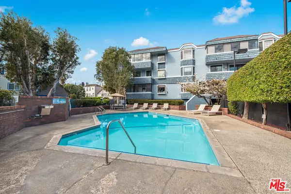 Marina Del Rey, CA 90292,4600 Via Dolce #305