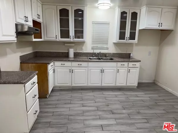Lancaster, CA 93535,343 E Avenue J14