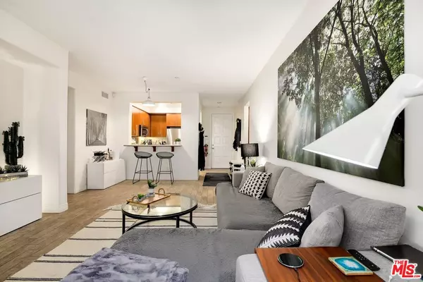 Playa Vista, CA 90094,7100 Playa Vista Dr #216
