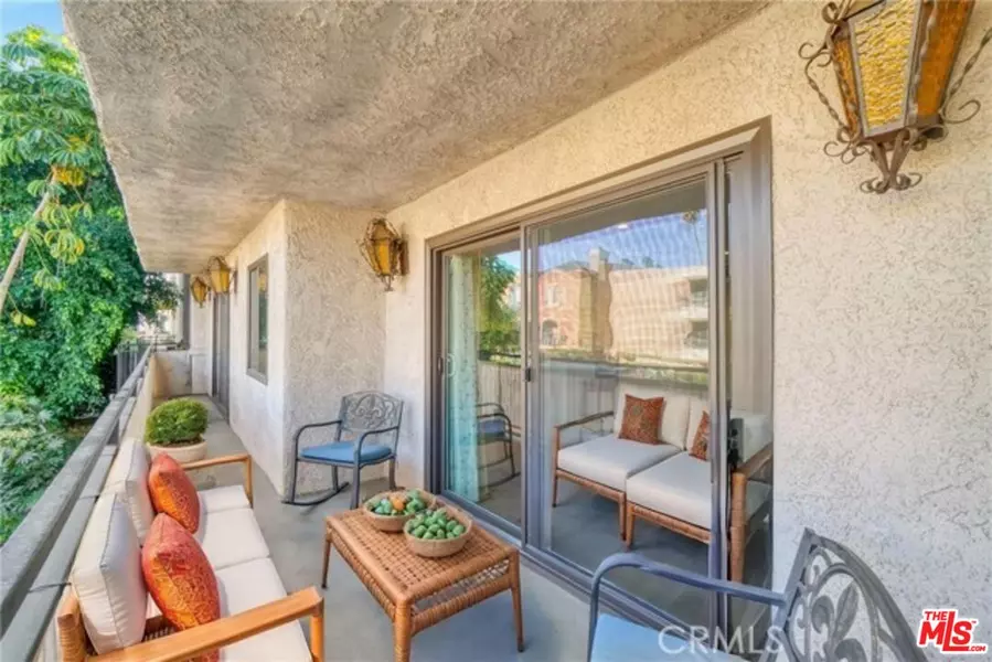 5003 Tilden Ave #109, Sherman Oaks, CA 91423