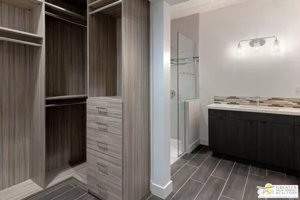 Palm Springs, CA 92262,175 N Palm Canyon Dr #210